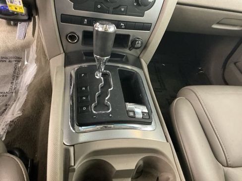 Used 2007 Jeep Commander Sport AWD/4WD image 18