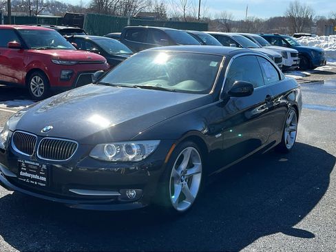 Used 2011 BMW 335i Convertible w/ Premium Pkg image 3