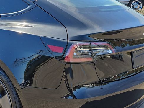 Used 2021 Tesla Model 3 Standard Range Plus image 38