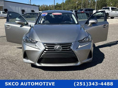 Used 2018 Lexus IS 300 w/ Accessory Package 2 image 34