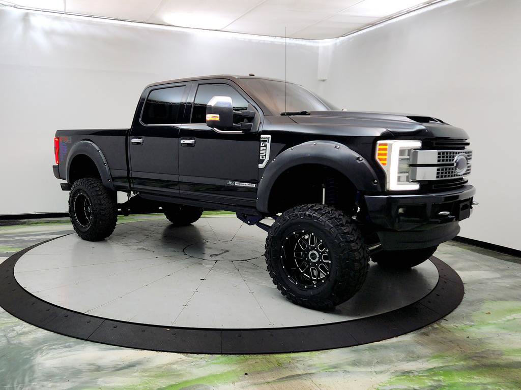 Used 2017 Ford F250 Platinum AWD/4WD image 3