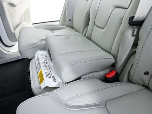 New 2026 Volvo XC90 B6 Ultra w/ Protection Package AWD/4WD image 22