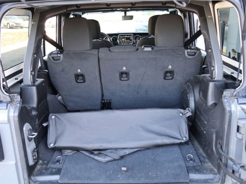 Used 2021 Jeep Wrangler Unlimited Sport image 34