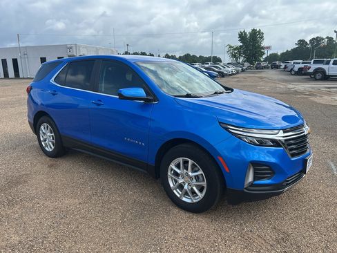Used 2024 Chevrolet Equinox LT FWD image 5