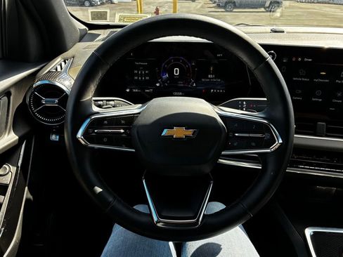 Used 2026 Chevrolet Equinox LT w/ Convenience Package II AWD/4WD image 23