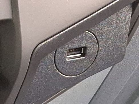 Used 2023 Ford F650 2WD Regular Cab Super Duty image 23