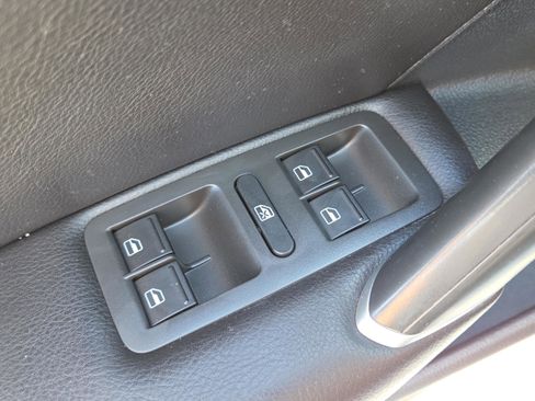 Used 2020 Volkswagen Passat 2.0T SE image 28