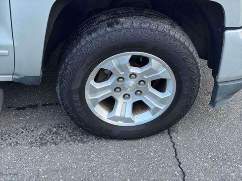 Used 2018 Chevrolet Silverado 1500 LT w/ All Star Edition image 9