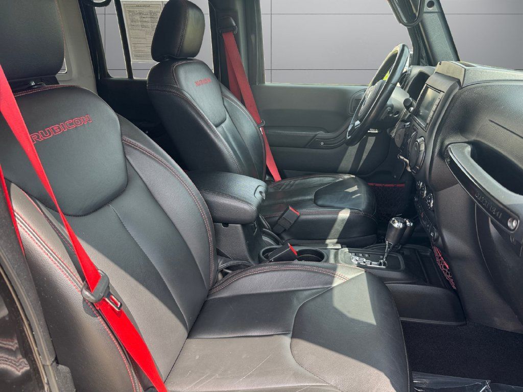 Used 2018 Jeep Wrangler Unlimited Rubicon AWD/4WD image 17