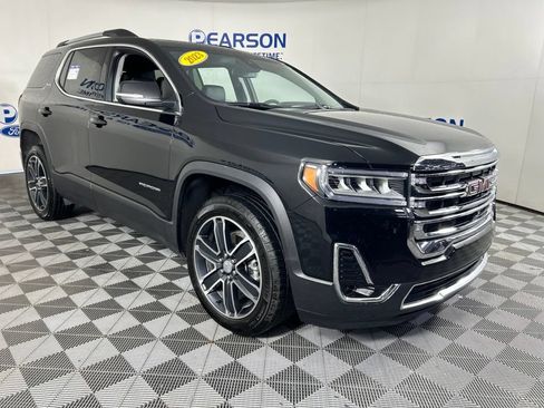 Used 2023 GMC Acadia SLT w/ Technology Package FWD image 3