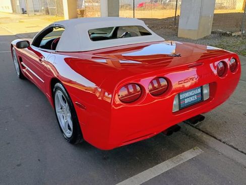 Used 1998 Chevrolet Corvette Convertible w/ Memory Pkg image 61