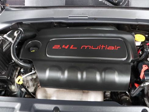 Used 2019 Jeep Compass Limited image 29