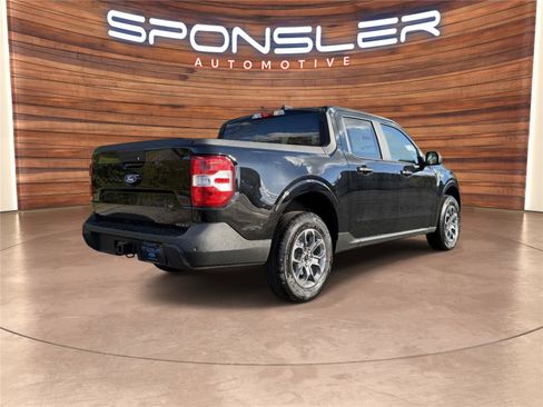 New 2025 Ford Maverick XLT image 8
