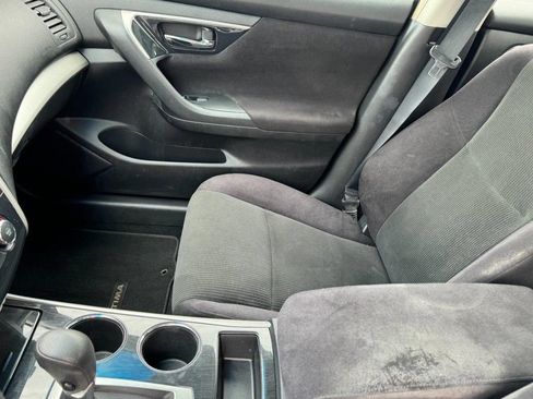 Used 2013 Nissan Altima 2.5 S FWD image 13