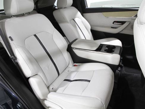 Certified 2025 MAZDA CX-90 3.3 Turbo S w/ Premium Plus image 16