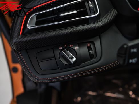 Used 2019 BMW i8 Roadster image 33