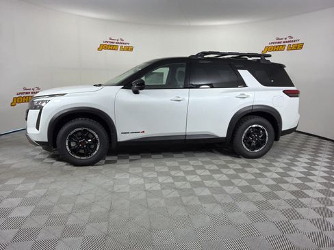 New 2026 Nissan Pathfinder Rock Creek w/ Rock Creek Premium Package AWD/4WD image 2