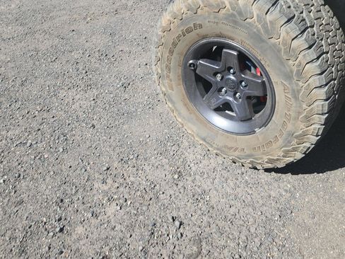 Used 2017 Jeep Wrangler Unlimited Rubicon w/ Cold Weather Group AWD/4WD image 4