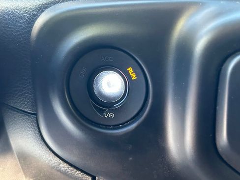 Used 2018 Jeep Wrangler Sport AWD/4WD image 42