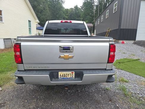 Used 2018 Chevrolet Silverado 1500 Custom w/ Custom Value Package RWD image 2