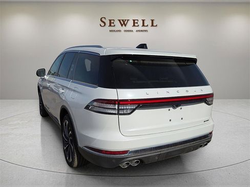 New 2025 Lincoln Aviator Reserve w/ Equipment Group 201A image 3