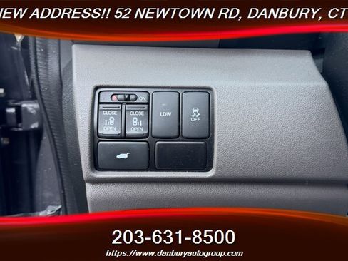 Used 2015 Honda Odyssey EX-L image 16