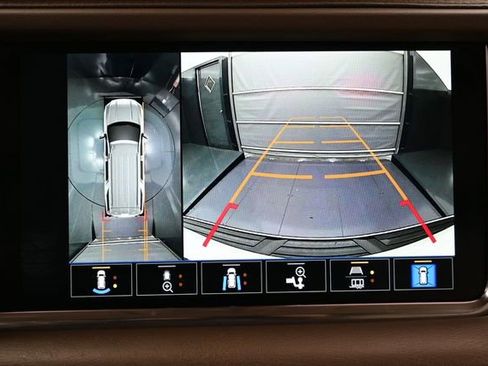 Used 2022 GMC Yukon XL Denali AWD/4WD image 43