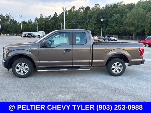 Used 2017 Ford F150 XL w/ Equipment Group 101A Mid RWD image 4
