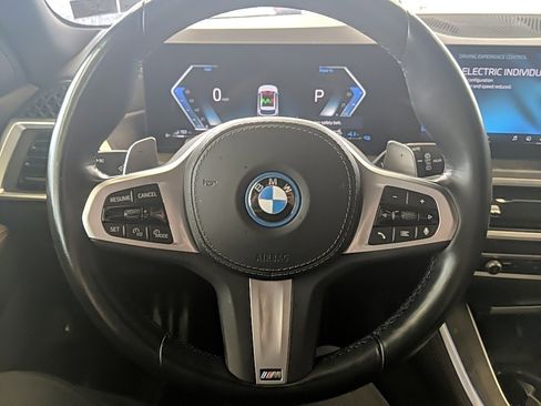 Used 2024 BMW X5 xDrive50e w/ M Sport Package image 11