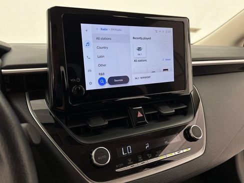 Used 2025 Toyota Corolla LE FWD image 19