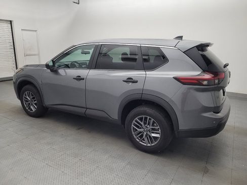Used 2024 Nissan Rogue S AWD/4WD image 3