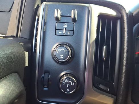 Used 2018 Chevrolet Silverado 1500 LT w/ All Star Edition AWD/4WD image 18