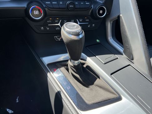 Used 2017 Chevrolet Corvette Stingray Convertible RWD image 22