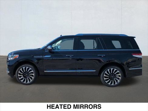Used 2023 Lincoln Navigator Black Label image 8