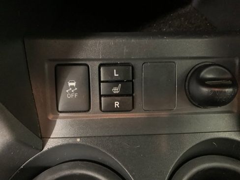 Used 2011 Toyota RAV4 Limited image 28