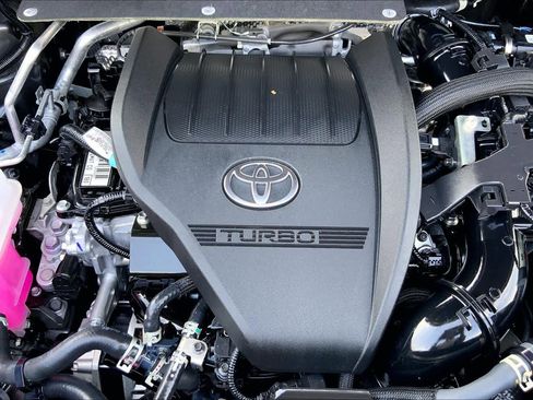 Used 2025 Toyota Highlander XSE image 32