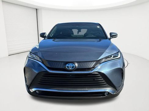 Used 2023 Toyota Venza Limited AWD/4WD image 2