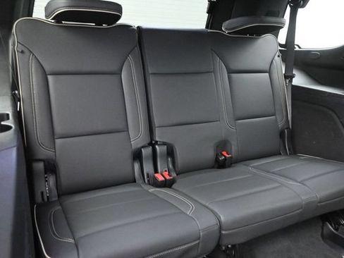Used 2025 GMC Yukon Elevation w/ LPO, Floor Liner Package AWD/4WD image 13