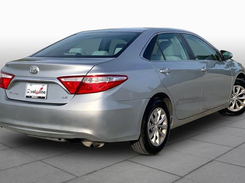 Used 2017 Toyota Camry LE FWD image 13