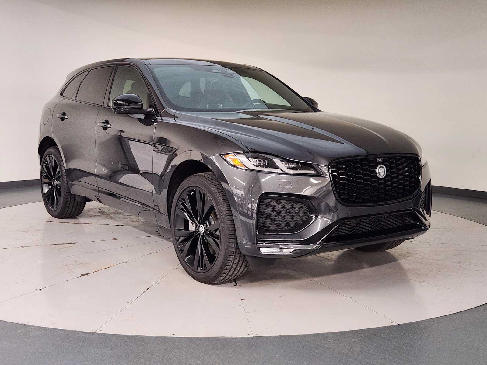 New 2026 Jaguar F-PACE R-Dynamic S AWD/4WD image 7