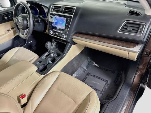 Used 2019 Subaru Outback 2.5i Limited AWD/4WD image 30