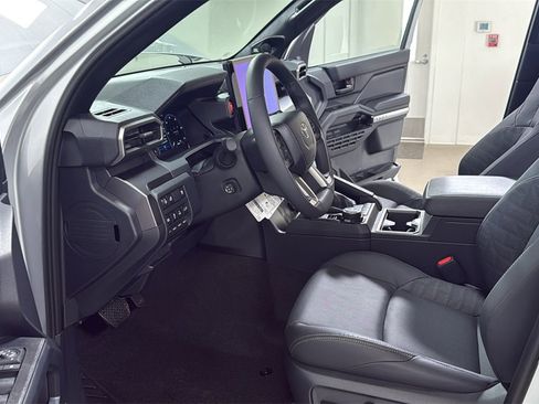 New 2026 Toyota 4Runner TRD Off-Road Premium image 12