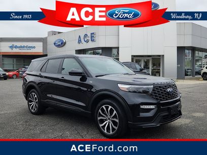 Certified 2022 Ford Explorer ST-Line w/ Class IV Trailer Tow Package