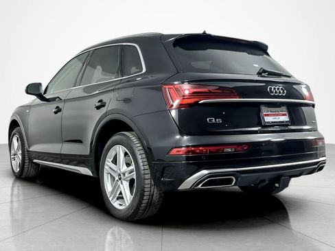 Used 2023 Audi Q5 e Premium Plus w/ Premium Plus Package image 3