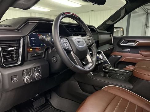 Certified 2026 GMC Sierra 1500 Denali Ultimate AWD/4WD image 10