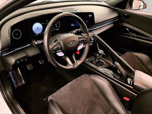 Used 2022 Hyundai Elantra N FWD image 12