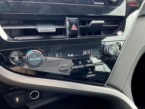 Used 2023 Toyota Camry SE FWD image 26