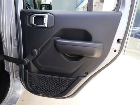 Used 2018 Jeep Wrangler Unlimited Sport AWD/4WD image 26