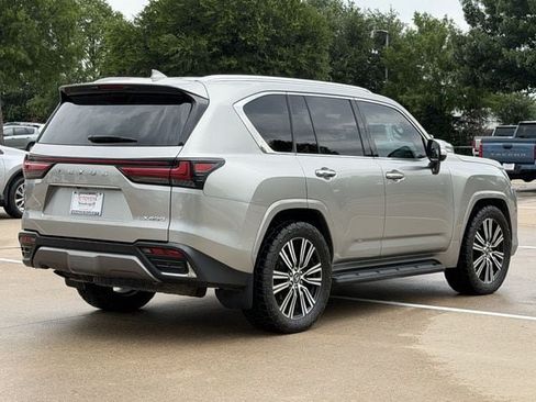 Used 2023 Lexus LX 600 4WD w/ Accessory Package (Z1) image 4