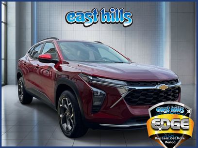 Certified 2024 Chevrolet Trax LT w/ Driver Confidence Package